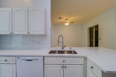 Casa en alquiler en Brandon, Florida, 3 dormitorios, 176.14 m2 № 2347492 - foto 23