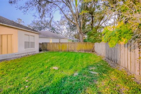Casa en alquiler en Brandon, Florida, 3 dormitorios, 176.14 m2 № 2347492 - foto 3
