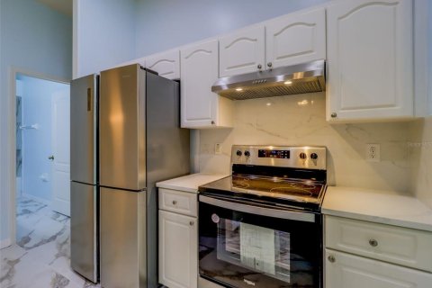 Casa en alquiler en Brandon, Florida, 3 dormitorios, 176.14 m2 № 2347492 - foto 22