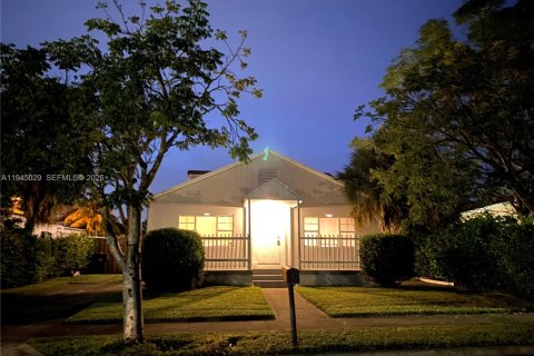 Villa ou maison à louer à West Palm Beach, Floride: 3 chambres, 122.45 m2 № 2002114 - photo 3
