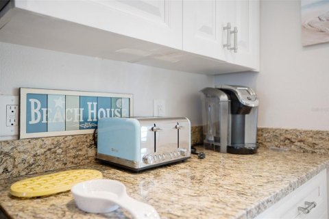 Commercial property in Sarasota, Florida 6 bedrooms, 296.82 sq.m. № 2217083 - photo 8