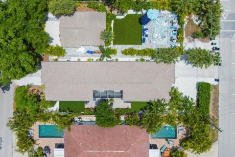 Propiedad comercial en Sarasota, Florida 6 dormitorios, 296.82 m2 № 2217083
