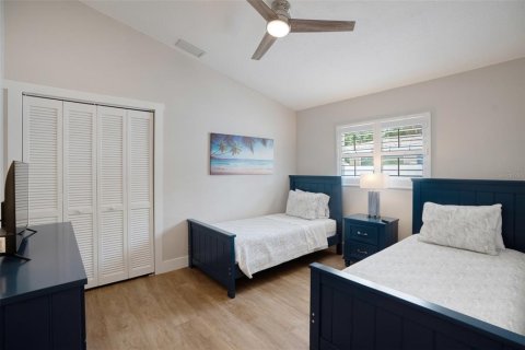 Commercial property in Sarasota, Florida 6 bedrooms, 296.82 sq.m. № 2217083 - photo 29