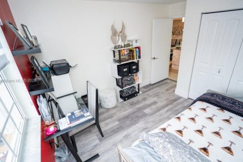 Condo in Miramar, Florida, 3 bedrooms  № 1974254 - photo 10