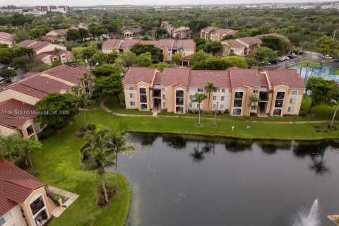 Condo in Miramar, Florida, 3 bedrooms  № 1974254 - photo 2