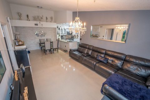 Condo in Miramar, Florida, 3 bedrooms  № 1974254 - photo 5