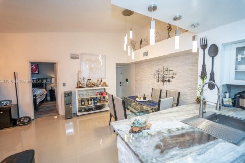 Condo in Miramar, Florida, 3 bedrooms  № 1974254 - photo 16