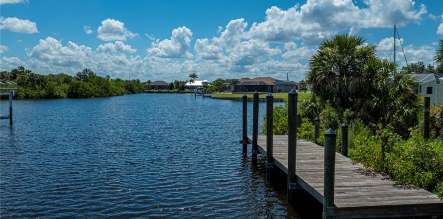 Land in Port Charlotte, Florida № 1798057