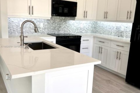 Casa en venta en Boca Raton, Florida, 3 dormitorios, 91.04 m2 № 2010393 - foto 4