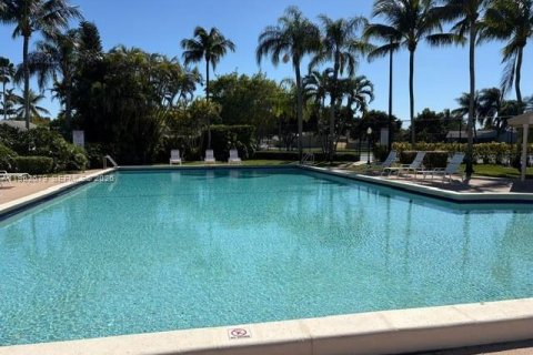 Casa en venta en Boca Raton, Florida, 3 dormitorios, 91.04 m2 № 2010393 - foto 16