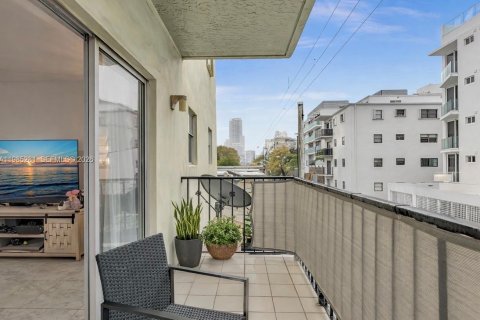 Condominio en venta en Miami Beach, Florida, 2 dormitorios, 92.25 m2 № 2050987 - foto 5