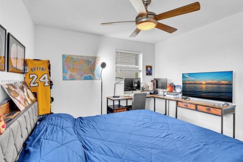 Condominio en venta en Miami Beach, Florida, 2 dormitorios, 92.25 m2 № 2050987 - foto 20