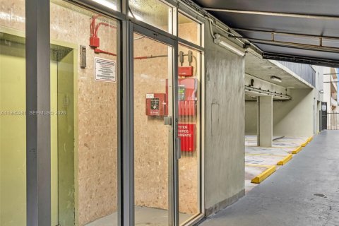 Condominio en venta en Miami Beach, Florida, 2 dormitorios, 92.25 m2 № 2050987 - foto 24