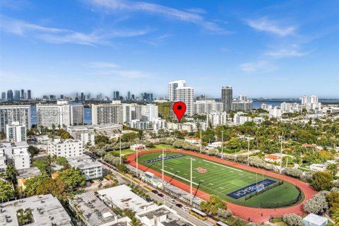 Condominio en venta en Miami Beach, Florida, 2 dormitorios, 92.25 m2 № 2050987 - foto 28