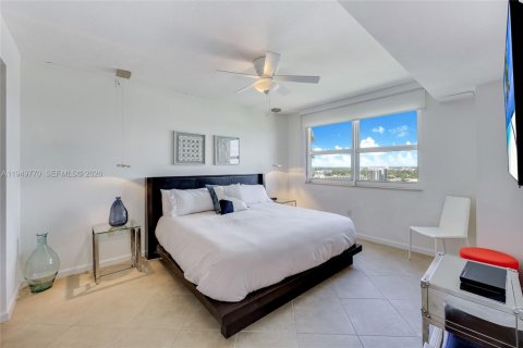 Снять в аренду кондоминиум в Авентура, Флорида 2 спальни, 109.16м2, № 2005539 - фото 12