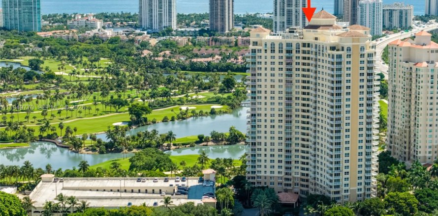 Кондоминиум с 2 спальнями в Авентура, Флорида № 2005539