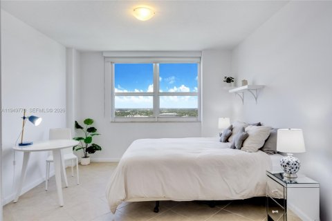 Снять в аренду кондоминиум в Авентура, Флорида 2 спальни, 109.16м2, № 2005539 - фото 17