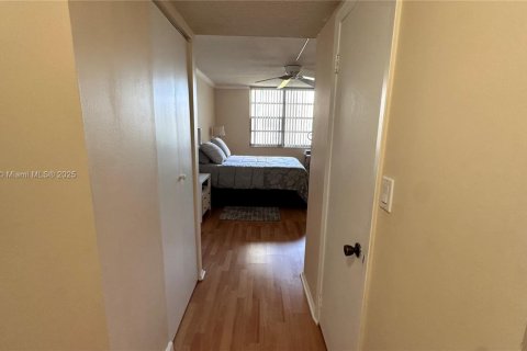 Copropriété à louer à Aventura, Floride: 1 chambre, 71.16 m2 № 1887399 - photo 24