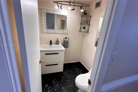 Copropriété à louer à Aventura, Floride: 1 chambre, 71.16 m2 № 1887399 - photo 16