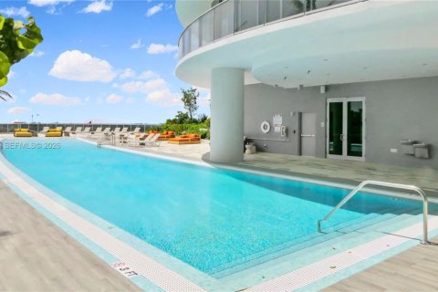 Condominio en venta en Miami, Florida, 1 dormitorio, 90.95 m2 № 2084995 - foto 5