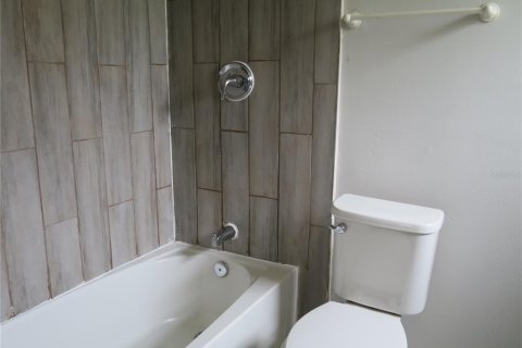Casa en alquiler en Orlando, Florida, 3 dormitorios, 143.07 m2 № 1835851 - foto 30