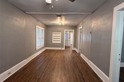 Villa ou maison à louer à Gainesville, Floride: 2 chambres, 79.9 m2 № 2430860 - photo 4