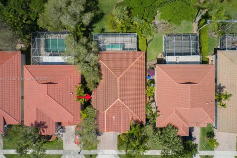 Casa en venta en Pembroke Pines, Florida, 3 dormitorios, 189.52 m2 № 1705846 - foto 28