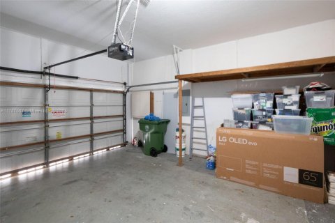 Casa en venta en Pembroke Pines, Florida, 3 dormitorios, 189.52 m2 № 1705846 - foto 27