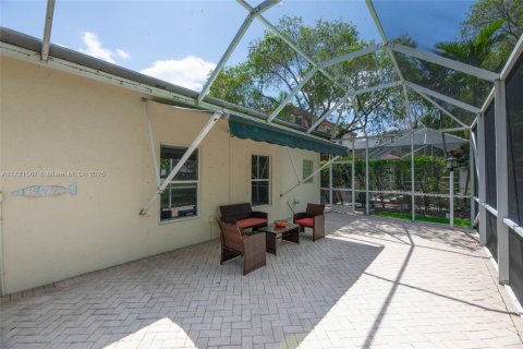 Casa en venta en Pembroke Pines, Florida, 3 dormitorios, 189.52 m2 № 1705846 - foto 23
