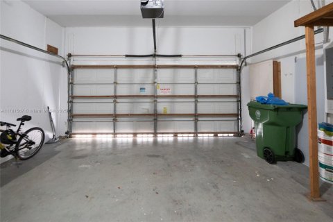 Casa en venta en Pembroke Pines, Florida, 3 dormitorios, 189.52 m2 № 1705846 - foto 26