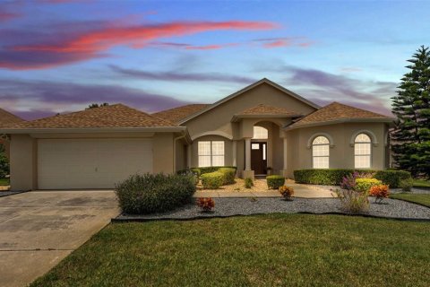 Casa en venta en Lakeland, Florida, 3 dormitorios, 238.48 m2 № 1845368 - foto 1