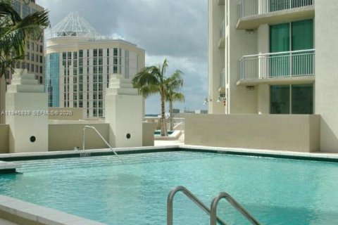 Condo in Miami, Florida, 1 bedroom  № 2003611 - photo 29