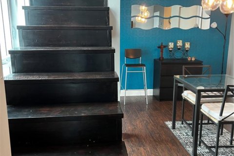 Condo in Miami, Florida, 1 bedroom  № 2003611 - photo 14