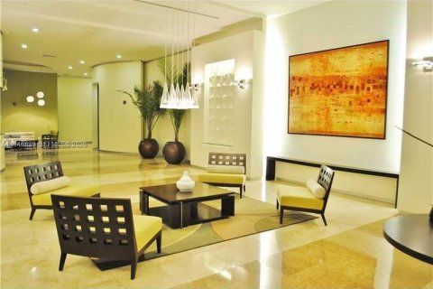 Condo in Miami, Florida, 1 bedroom  № 2003611 - photo 26