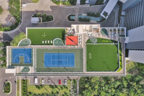 Condo in North Miami Beach, Florida, 2 bedrooms  № 2003081 - photo 10