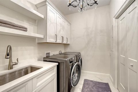 Casa en venta en Sarasota, Florida, 3 dormitorios, 357.86 m2 № 1546873 - foto 18