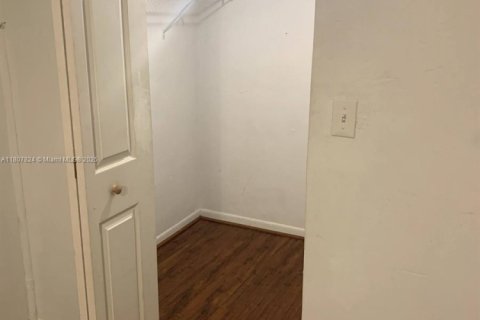 Adosado en venta en Plantation, Florida, 3 dormitorios, 181.16 m2 № 1745687 - foto 12
