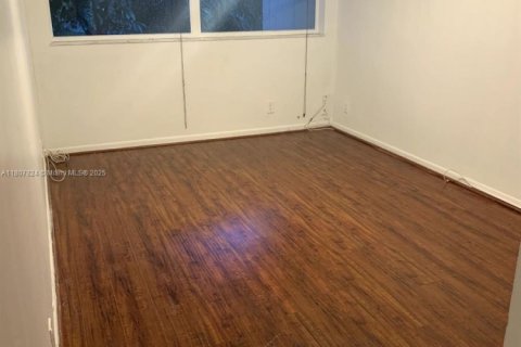 Adosado en venta en Plantation, Florida, 3 dormitorios, 181.16 m2 № 1745687 - foto 11