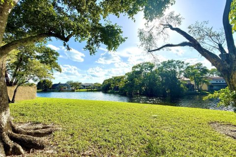 Adosado en venta en Plantation, Florida, 3 dormitorios, 181.16 m2 № 1745687 - foto 27