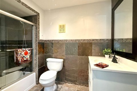 Adosado en venta en Plantation, Florida, 3 dormitorios, 181.16 m2 № 1745687 - foto 18