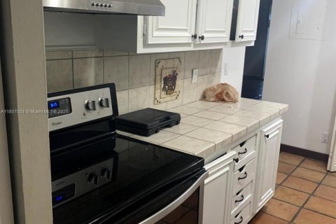 Adosado en venta en Plantation, Florida, 3 dormitorios, 181.16 m2 № 1745687 - foto 5