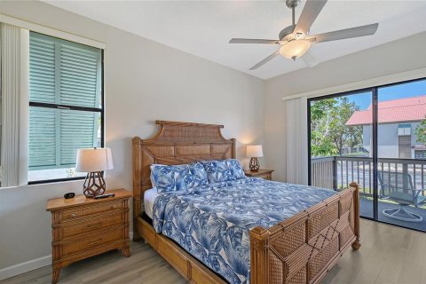 Townhouse in Sarasota, Florida 2 bedrooms, 125.6 sq.m. № 1686652 - photo 24