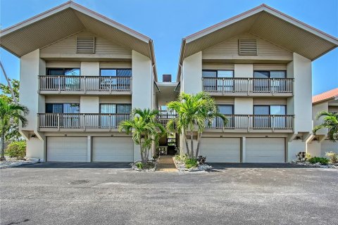 Townhouse in Sarasota, Florida 2 bedrooms, 125.6 sq.m. № 1686652 - photo 1