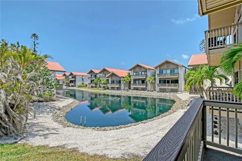 Townhouse in Sarasota, Florida 2 bedrooms, 125.6 sq.m. № 1686652 - photo 11