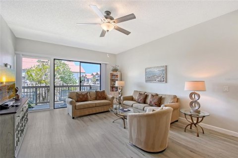 Townhouse in Sarasota, Florida 2 bedrooms, 125.6 sq.m. № 1686652 - photo 9