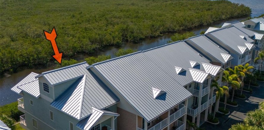Townhouse in Ruskin, Florida 3 bedrooms, 170.38 sq.m. № 1717586
