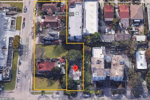 Propiedad comercial en venta en Miami, Florida № 1935596 - foto 3