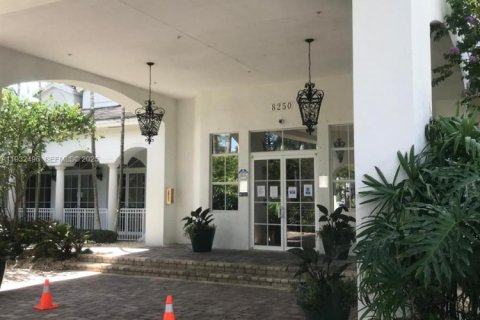 Снять в аренду таунхаус в Дорал, Флорида 3 спальни, 187.29м2, № 1990872 - фото 15