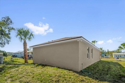 House in Sanford, Florida 3 bedrooms, 131.92 sq.m. № 2094993 - photo 22