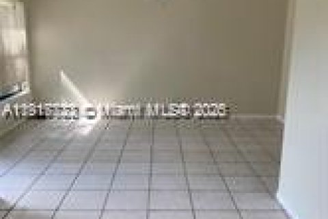 Casa en venta en Wellington, Florida, 3 dormitorios, 98.2 m2 № 2088700 - foto 2